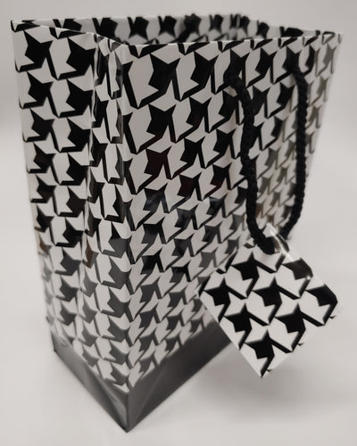 Tote Bags Glossy Black and White Houndstooth Print, 100 count Size: 4x 4.5x 2.75 inches